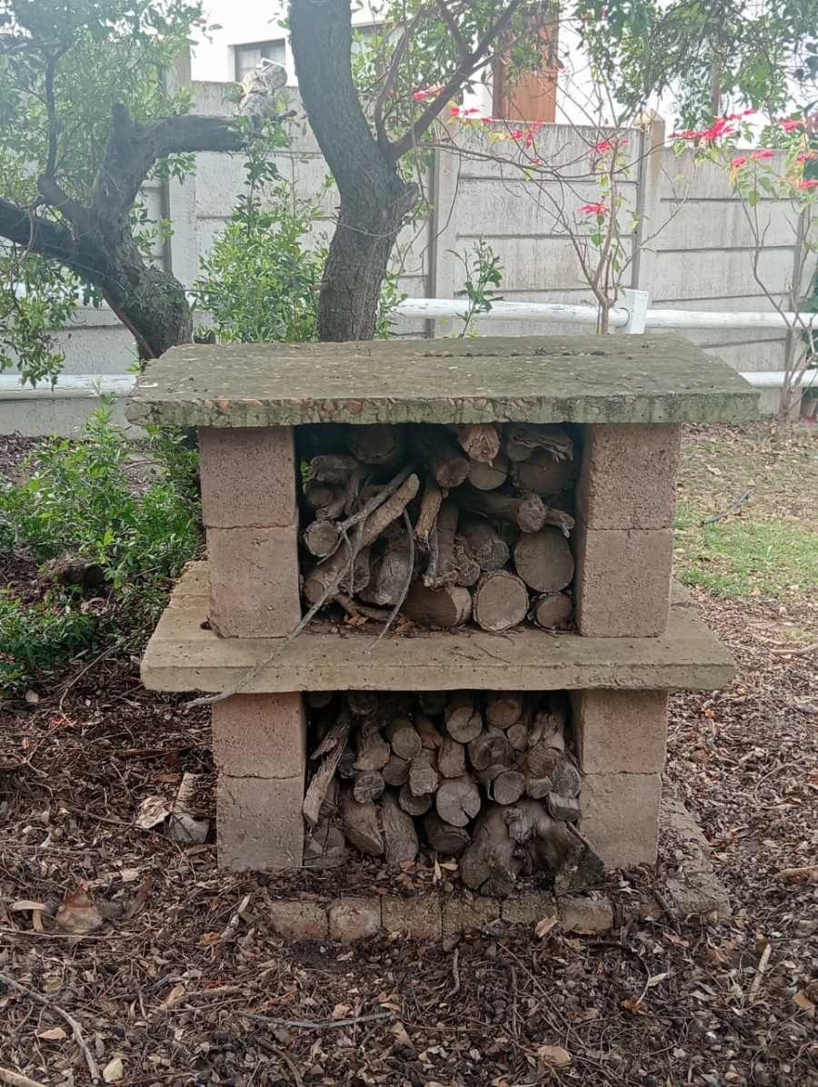 3 Bedroom Property for Sale in Wavecrest Eastern Cape